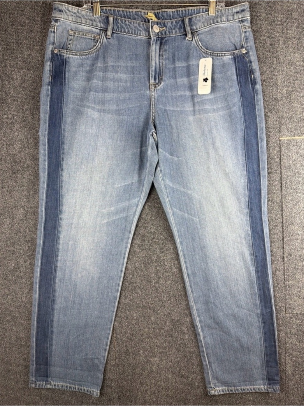 Boyfriend Light Wash Side Stripe Jeans Size 16/18